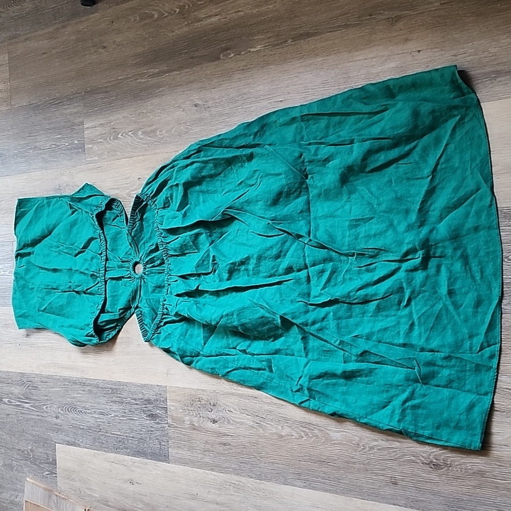 Emerald Cut- Out Green Sleeveless Sundress - Picture 14 of 14